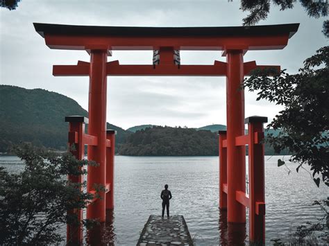 河口浅間神社 天空の鳥居 行き方 ～時空を超える鳥居の謎～